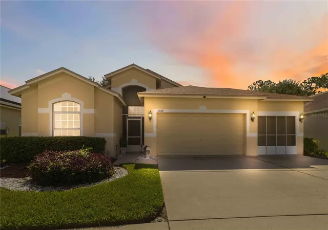 Homes for sale in Zephyrhills, FL | 35124 Deerfield Oaks Dr, Zephyrhills, FL 33541 | MLS# TB8526421