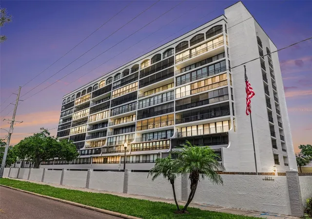 1st image of 3211 W Swann Ave #210, Tampa, FL 33609 | MLS# TB8526423