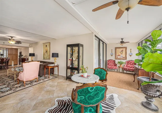 4th image of 3211 W Swann Ave #210, Tampa, FL 33609 | MLS# TB8526423