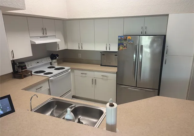 Listing Photo 5 - Condo for sale in building located at 4140 Central Sarasota Pkwy, Sarasota, FL 34238 - Unit #1235