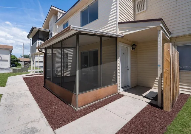 Photo 1 of Condo for sale at 1016 Spring Meadow Dr #12, Kissimmee, FL 34741 | MLS# R4911578 | Listing updated on 2026-10-26