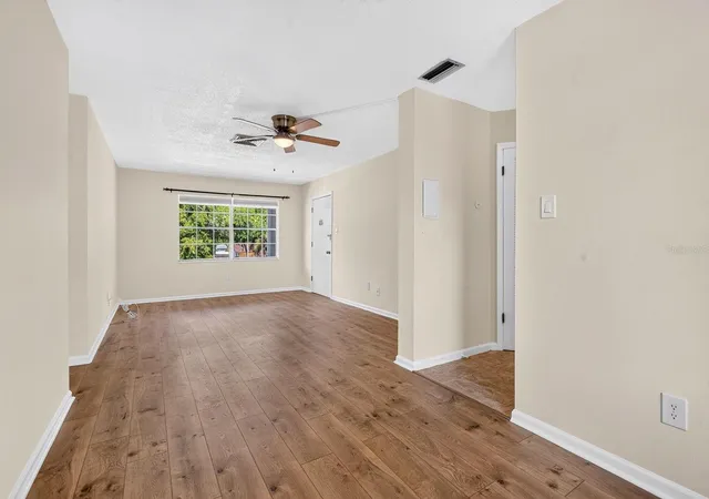 5th image of 4507 9Th St W #D6, Bradenton, FL 34207 | MLS# A4699200