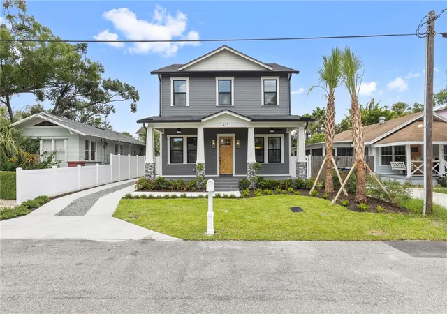 Photo 2 of Single family home for sale at 413 W Paris St, Tampa, FL 33604 | MLS# TB8526431 | Listing updated on 2026-08-23