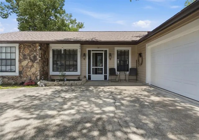 Homes for sale in Crystal River, FL | 5906 W Woodhill Ct, Crystal River, FL 34429 | MLS# TB8526434