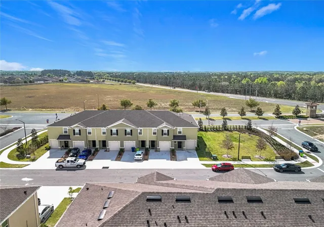 4th image of 965 Lido Dr, Howey In The Hills, FL 34737 | MLS# S5153183