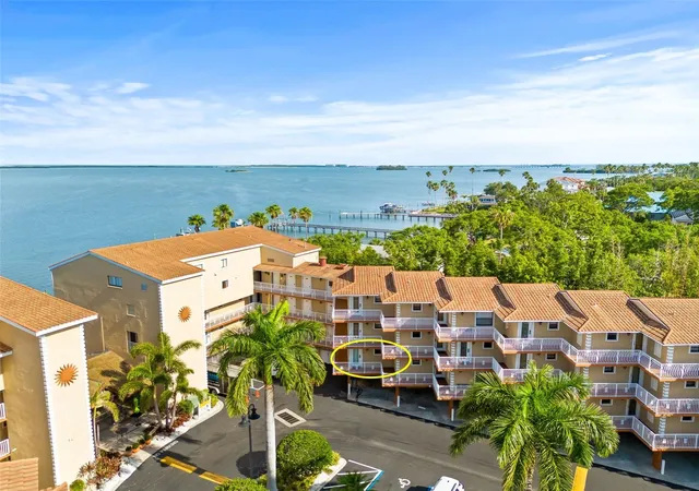 3rd image of 1420 Bayshore Blvd, Dunedin, FL 34698