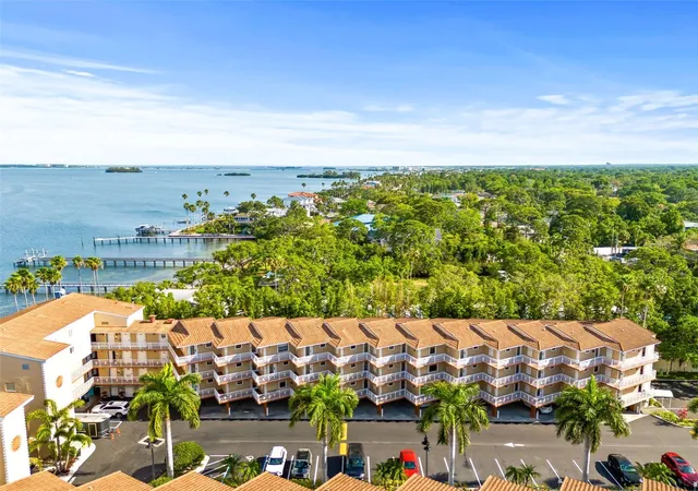 4th image of 1420 Bayshore Blvd, Dunedin, FL 34698