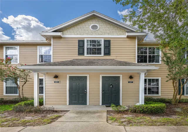 image of 930 Moonlight Cvs Rd, ORANGE CITY, FL 32763
