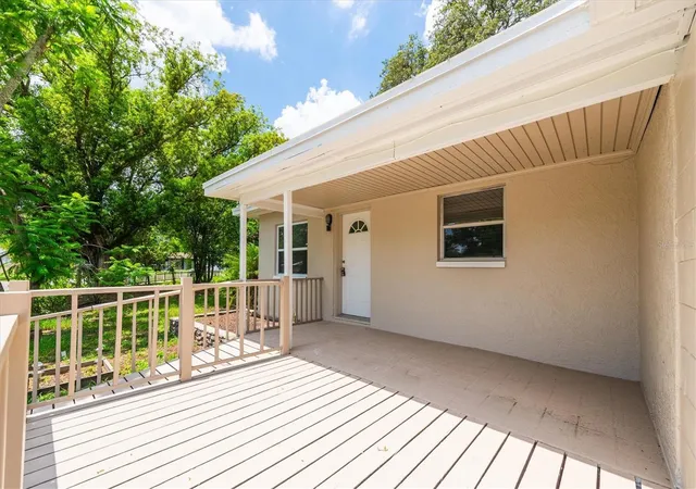 Photo 2 of Single family home for sale at 1808 S Club Ct, Tampa, FL 33612 | MLS# W7887397 | Listing updated on 2026-08-24
