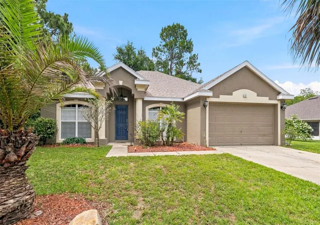 Homes for sale in Homosassa, FL | 57 Pine Dr, Homosassa, FL 34446 | MLS# W7887398
