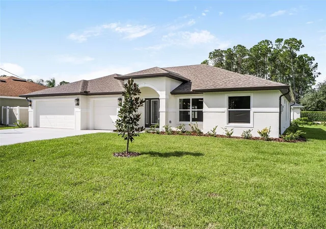 Photo 2 of Single family home for sale at 27 Egret Trl, Palm Coast, FL 32164 | MLS# FC319772 | Listing updated on 2026-09-26