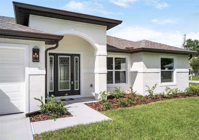 Photo 3 of Single family home for sale at 27 Egret Trl, Palm Coast, FL 32164 | MLS# FC319772 | Listing updated on 2026-09-26