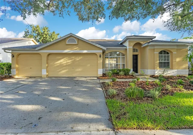 Photo 1 of Single family home for sale at 9303 Heritage Oak Ct, Tampa, FL 33647 | MLS# O6422823 | Listing updated on 2026-09-01