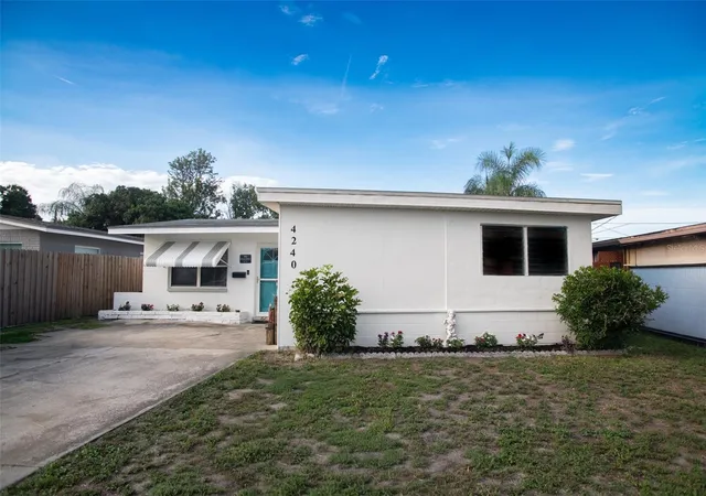 Photo 2 of Single family home for sale at 4240 69th Avenue N, Pinellas Park, FL 33781 | MLS# W7887399 | Listing updated on 2026-09-30