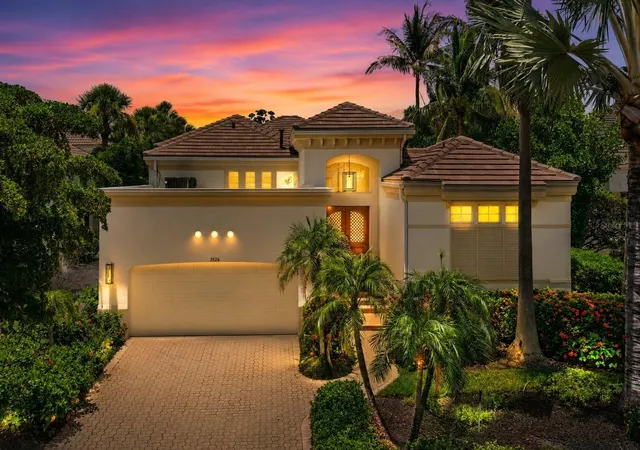 Homes for sale in Longboat Key, FL | 3526 Fair Oaks Lane, Longboat Key, FL 34228 | MLS# A4699212