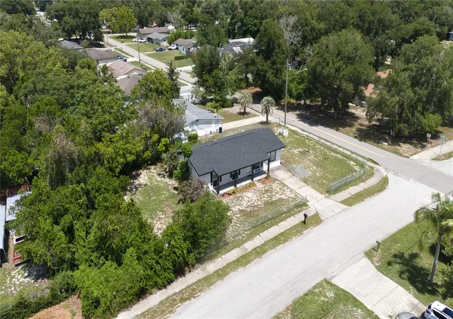Homes for sale in Debary, FL | 102 Amigos Rd, Debary, FL 32713 | MLS# O6422825