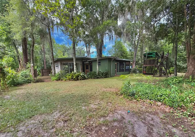 58th image of 905 Nw 36th Ave, Gainesville, FL 32609 | MLS# GC541749