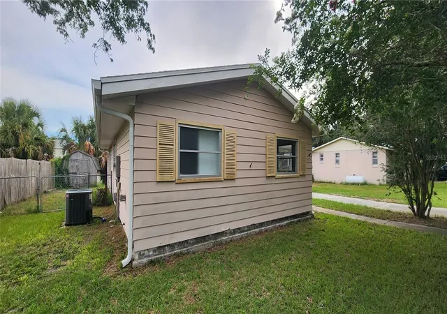 Photo 5 of Single family home for sale at 3576 SW 147th Lane Rd, Ocala, FL 34473 | MLS# OM728006 | Listing updated on 2026-07-13