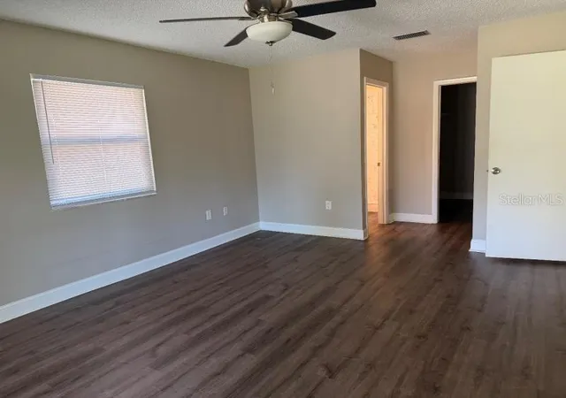 3rd image of 3260 Mary Ln, Mount Dora, FL 32757 | MLS# O6422842