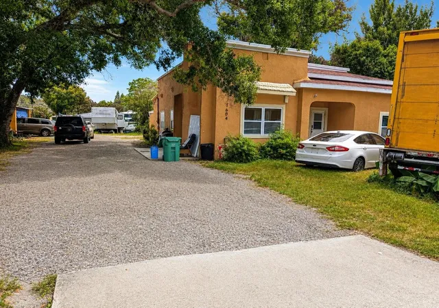 Photo 13 of Single family home for sale at 1604 Angle Rd, FORT PIERCE, FL 34947 | MLS# TB8526503 | Listing updated on 2026-10-02