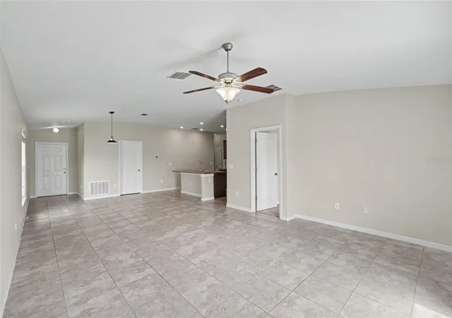 4th image of 204 English Channel Pl, Dover, FL 33527 | MLS# O6422864
