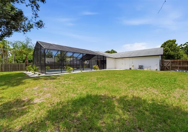 23rd image of 4731 Atlantic Ave, Sarasota, FL 34233 | MLS# GC541755