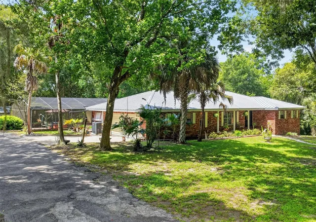 Photo 3 of Single family home for sale at 22740 County Rd 44a, Eustis, FL 32736 | MLS# G5114733 | Listing updated on 2026-09-06