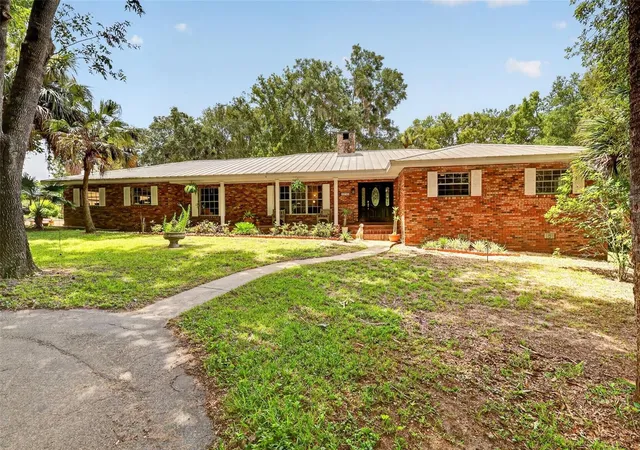 Photo 4 of Single family home for sale at 22740 County Rd 44a, Eustis, FL 32736 | MLS# G5114733 | Listing updated on 2026-09-06