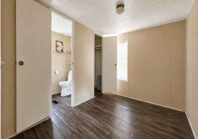 5th image of 24325 Sw 46Th Ave, Newberry, FL 32669 | MLS# A4699226