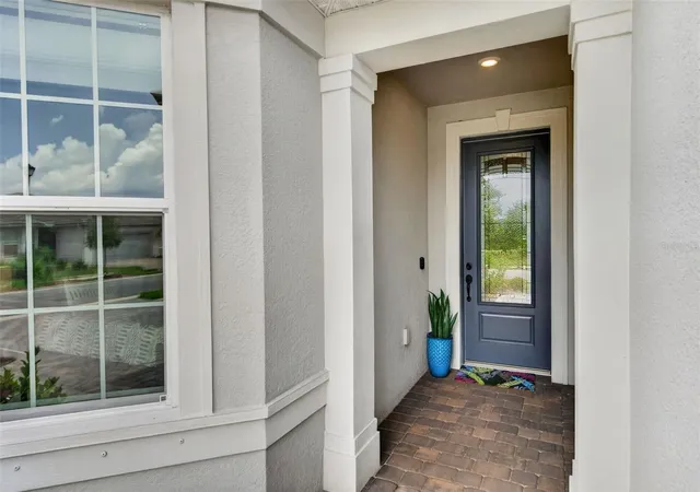 Photo 4 of Single family home for sale at 10004 Coral Shore Dr, Englewood, FL 34223 | MLS# A4699227 | Listing updated on 2026-08-17
