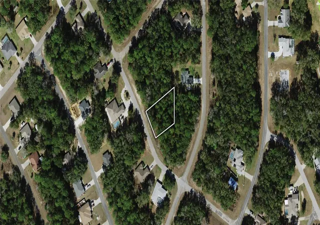 Homes for sale in Dunnellon, FL | 8425 N Foresome Wy, Dunnellon, FL 34434 | MLS# OM728013