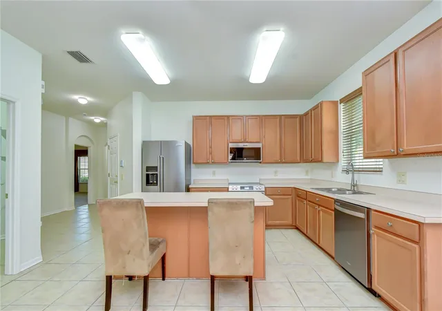 Homes for sale in Valrico, FL | 426 Summerlyn Dr, Valrico, FL 33594 | MLS# TB8526517