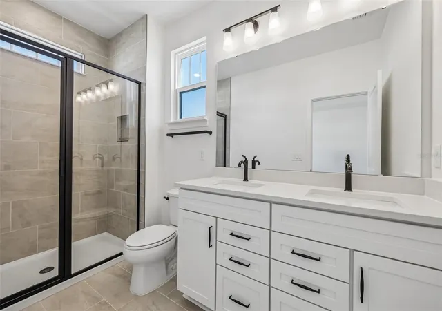 Photo 4 of Townhouse for sale at 15081 Groveside Rd, Winter Garden, FL 34787 | MLS# O6422882 | Listing updated on 2026-10-22