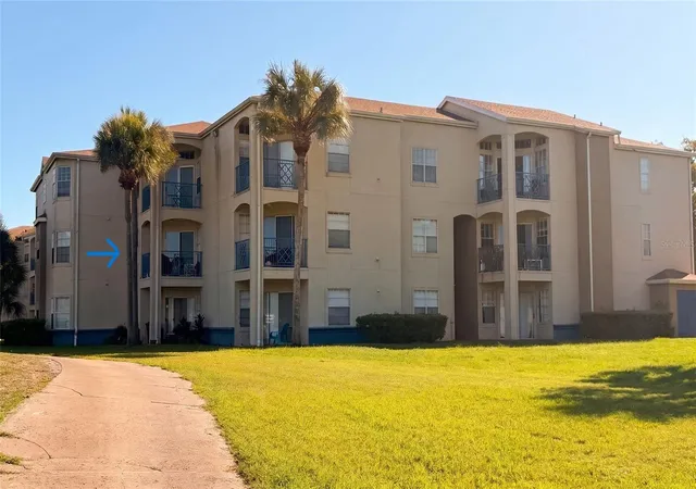 Listing Photo 1 - Condo for sale in building located at 7310 Westpointe Blvd, Orlando, FL 32835 - Unit #623