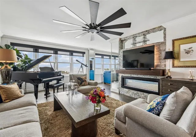 5th image of 5200 Brittany Dr S #1508, St Petersburg, FL 33715 | MLS# TB8526529