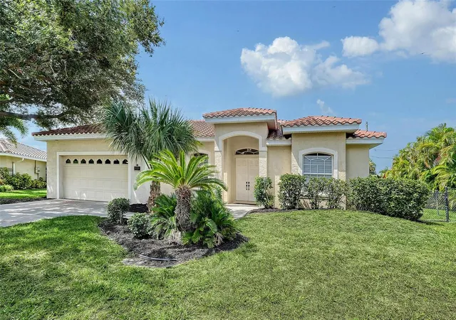 Homes for sale in Nokomis, FL | 439 E Rossetti Dr, Nokomis, FL 34275 | MLS# A4699234