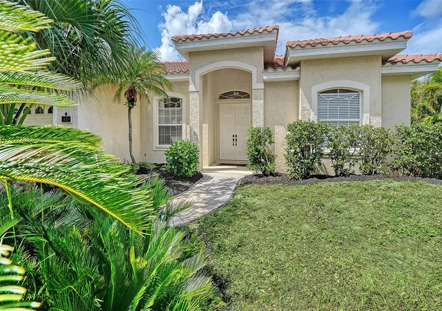 Homes for sale in Nokomis, FL | 439 E Rossetti Dr, Nokomis, FL 34275 | MLS# A4699234
