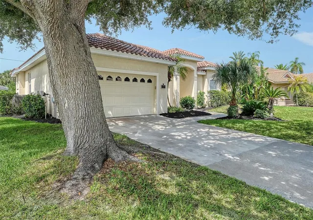 Homes for sale in Nokomis, FL | 439 E Rossetti Dr, Nokomis, FL 34275 | MLS# A4699234