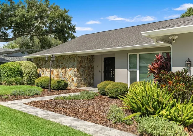 Homes for sale in Tampa, FL | 13916 Middle Park Dr, Tampa, FL 33624 | MLS# TB8526531