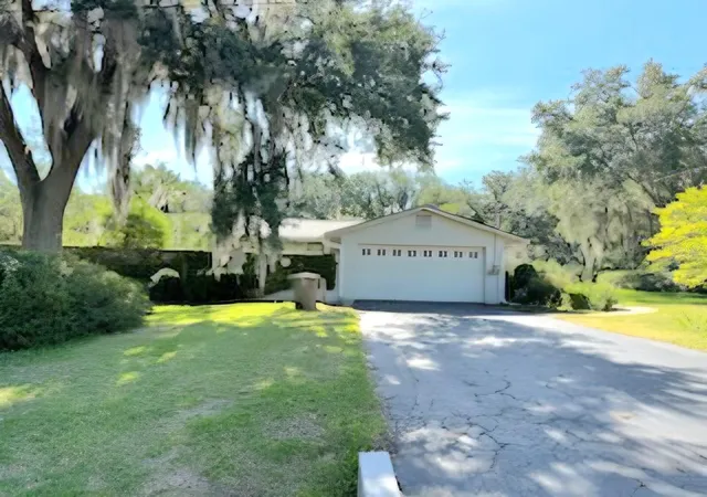 Photo 2 of Single family home for sale at 2143 Se 3rd Street, Ocala, FL 34471 | MLS# OM728018 | Listing updated on 2026-08-22