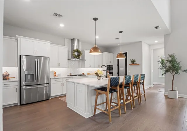 Photo 2 of Single family home for sale at 777 Halifax Ave, Winter Park, FL 32792 | MLS# O6422901 | Listing updated on 2026-09-16