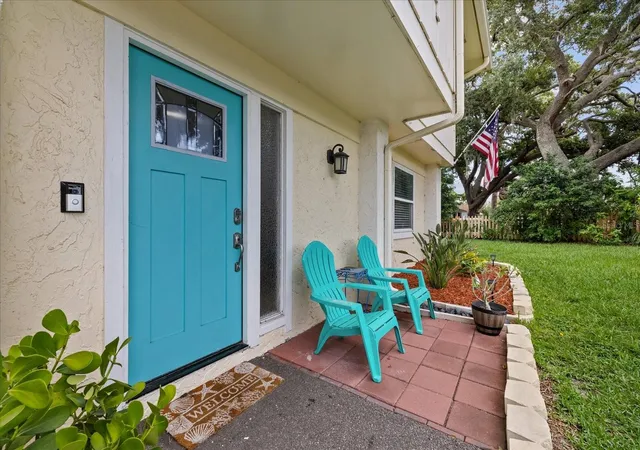 5th image of 1410 Riverside Dr, Tarpon Springs, FL 34689 | MLS# W7887403