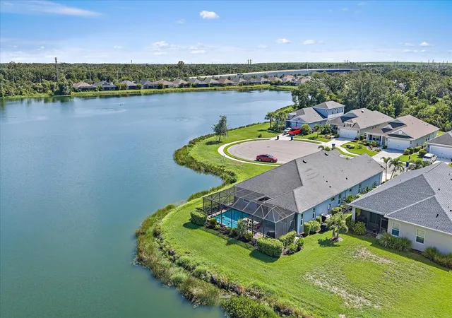 Homes for sale in Bradenton, FL | 4716 Creekridge Ct, Bradenton, FL 34203 | MLS# A4699245