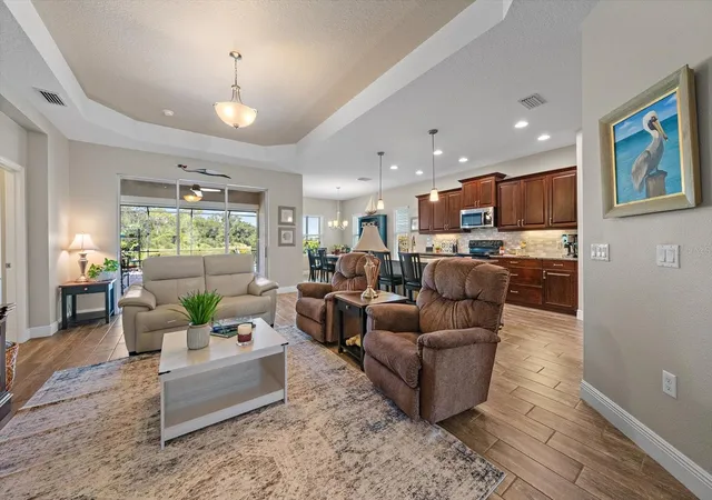 Homes for sale in Bradenton, FL | 4716 Creekridge Ct, Bradenton, FL 34203 | MLS# A4699245