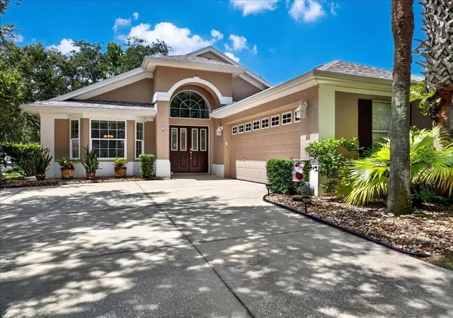 Photo 3 of Single family home for sale at 1 Gleneagles Pl, Palm Coast, FL 32137 | MLS# FC319785 | Listing updated on 2026-10-23