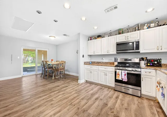 Photo 4 of Single family home for sale at 10330 Licorice Way, Orlando, FL 32821 | MLS# O6422930 | Listing updated on 2026-07-11