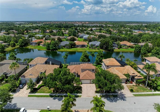 Homes for sale in Lakewood Ranch, FL | 13329 Swallowtail Dr, Lakewood Ranch, FL 34202 | MLS# A4699248