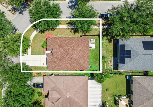 3rd image of 725 Star Pointe Dr, Seffner, FL 33584 | MLS# TB8526585