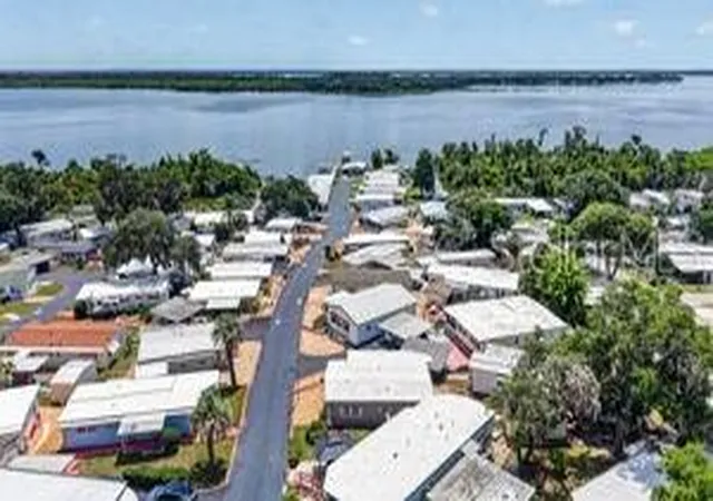 4th image of 3896 Picciola #224, Fruitland Park, FL 34731 | MLS# G5114743