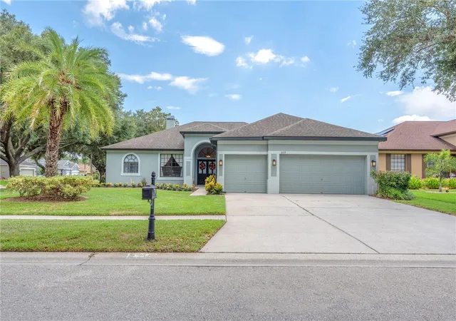 Photo 1 of Single family home for sale at 2219 Longmore Cir, Valrico, FL 33596 | MLS# TB8526586 | Listing updated on 2026-10-03